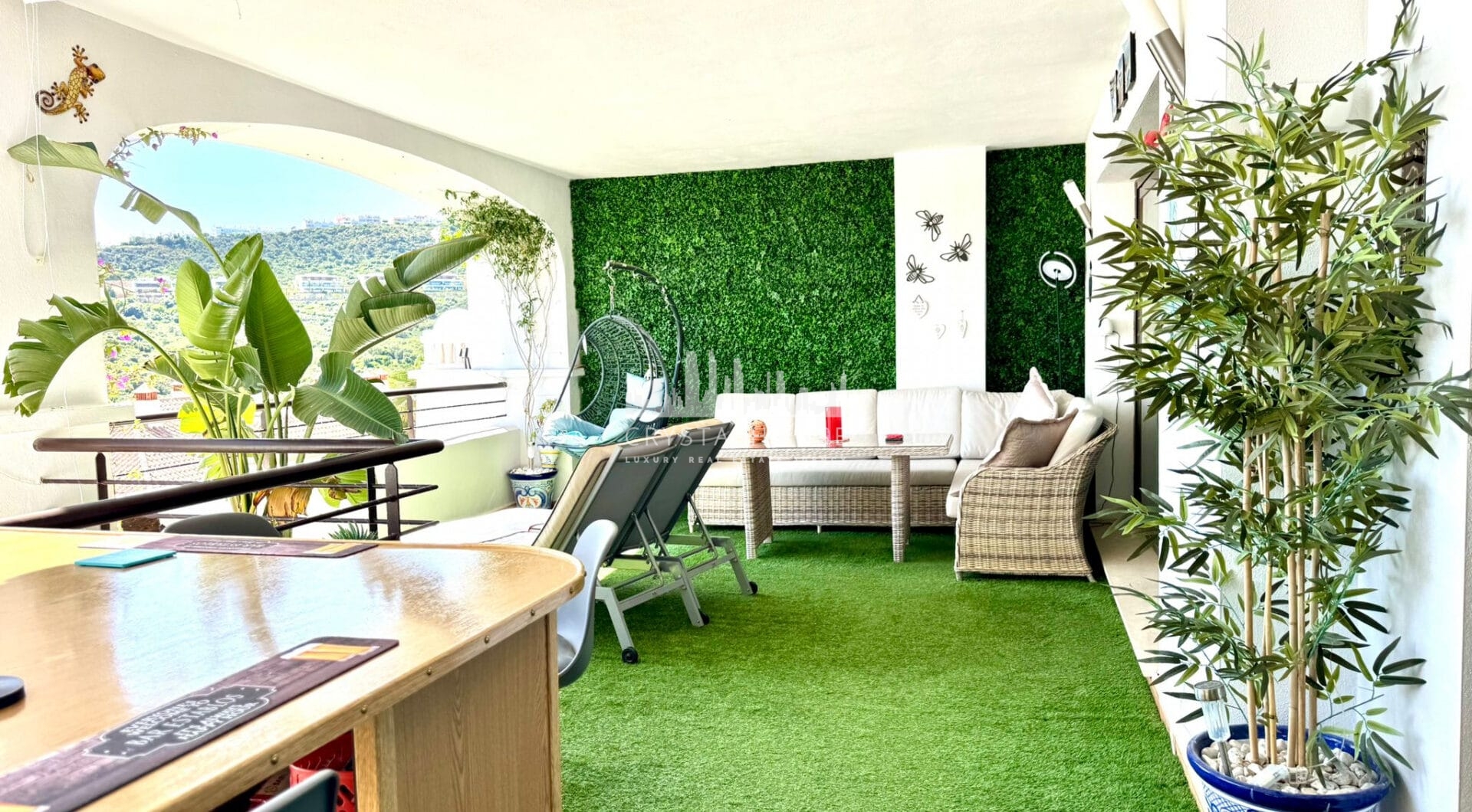 Amazing spacious with amazing views APARTMENT in Casares Golf.