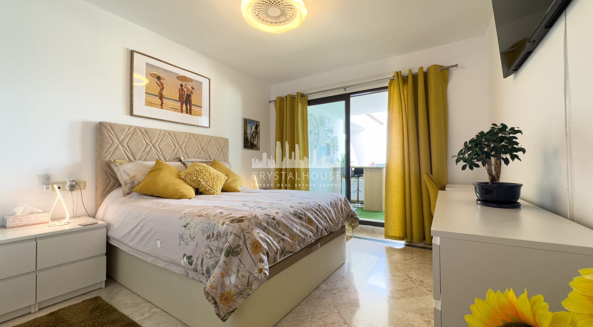 Amazing spacious with amazing views APARTMENT in Casares Golf.
