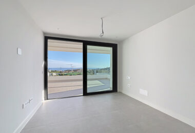 Stunning Penthouse with Panoramic Views in Estepona West