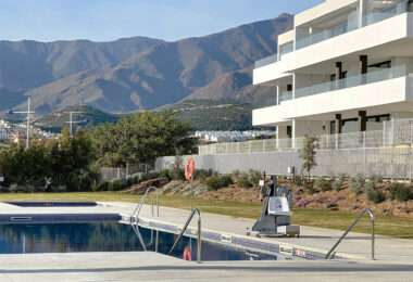 Stunning Penthouse with Panoramic Views in Estepona West
