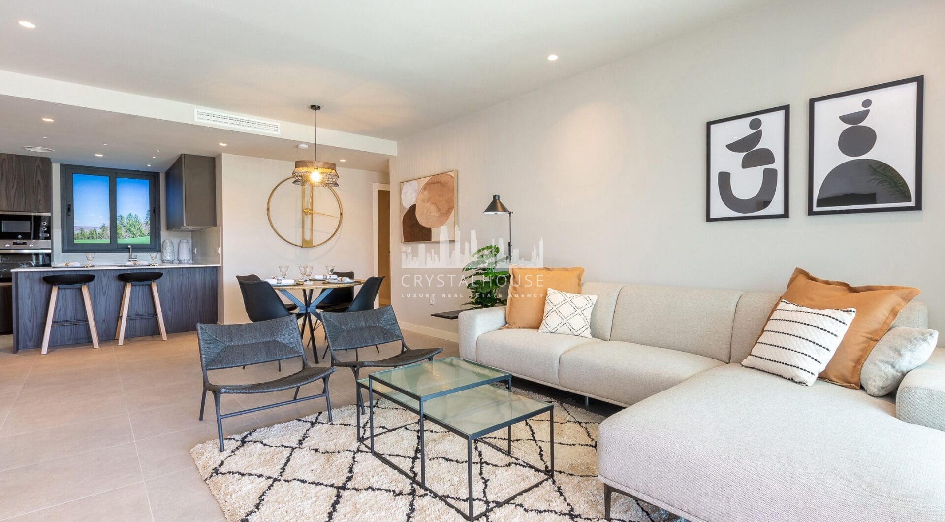 Stunning Penthouse with Panoramic Views in Estepona West