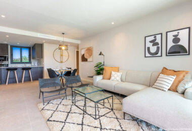Stunning Penthouse with Panoramic Views in Estepona West