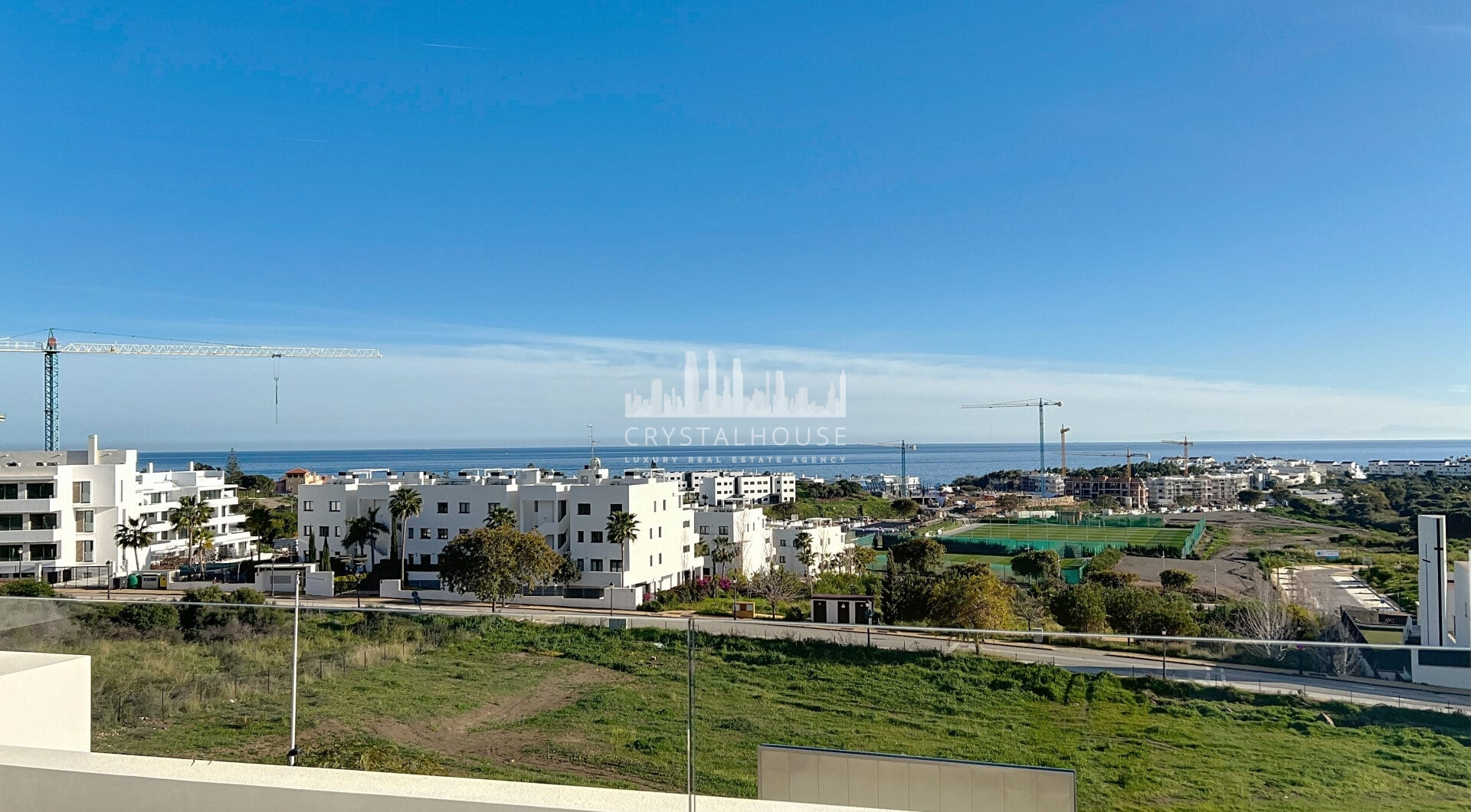 Stunning Penthouse with Panoramic Views in Estepona West