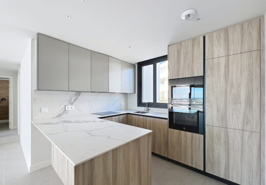 Stunning Penthouse with Panoramic Views in Estepona West
