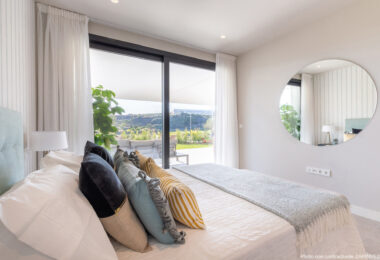 Stunning Penthouse with Panoramic Views in Estepona West