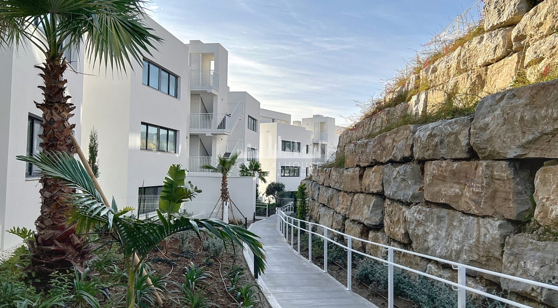Stunning Penthouse with Panoramic Views in Estepona West