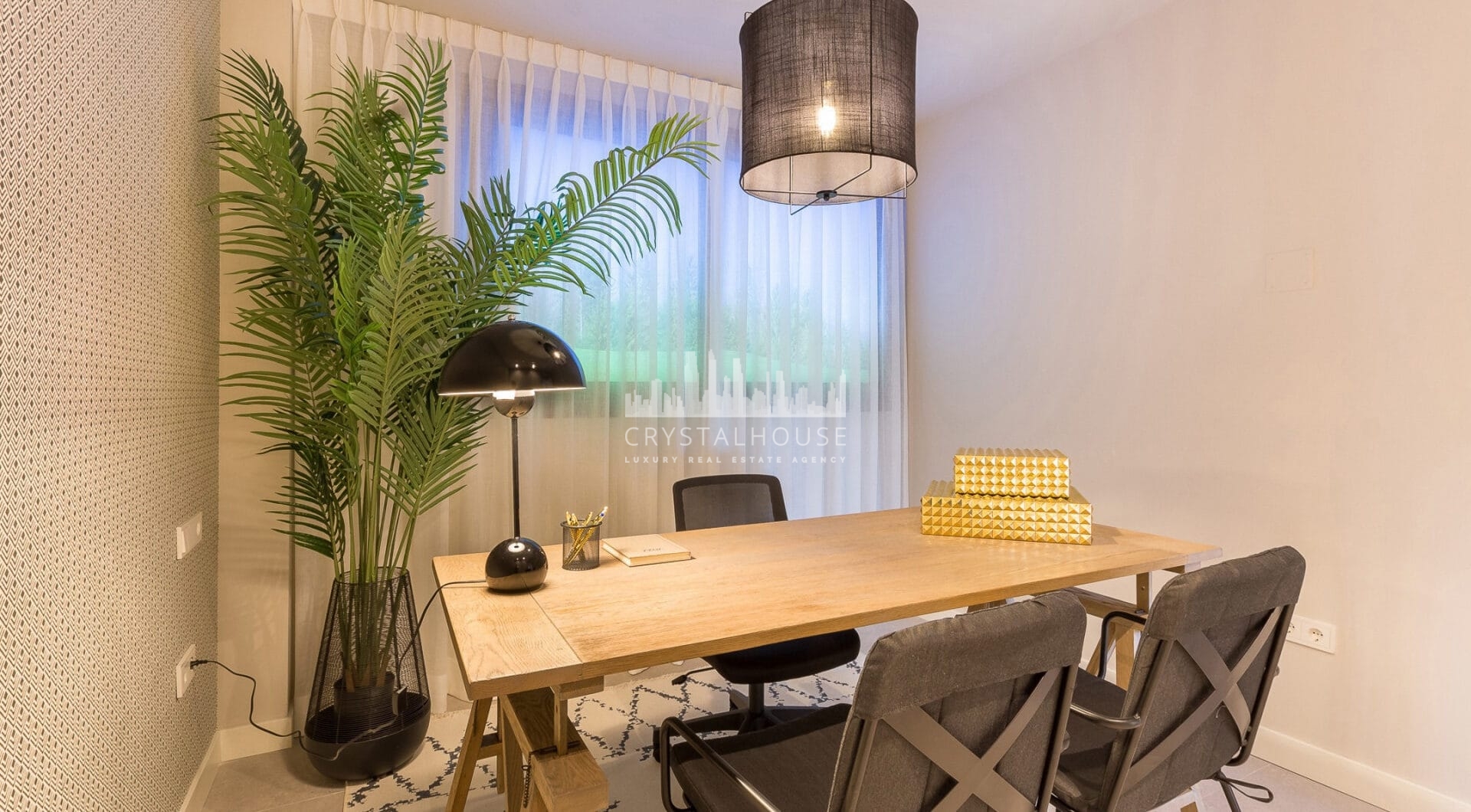 Stunning Penthouse with Panoramic Views in Estepona West