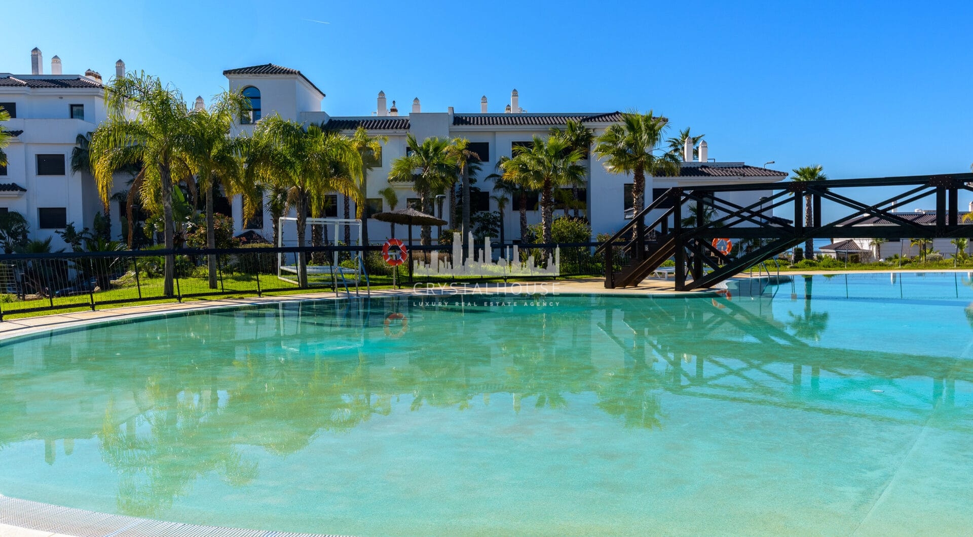 Luxury apartment in Mirador Estepona Hills Phase I, Costa del Sol.