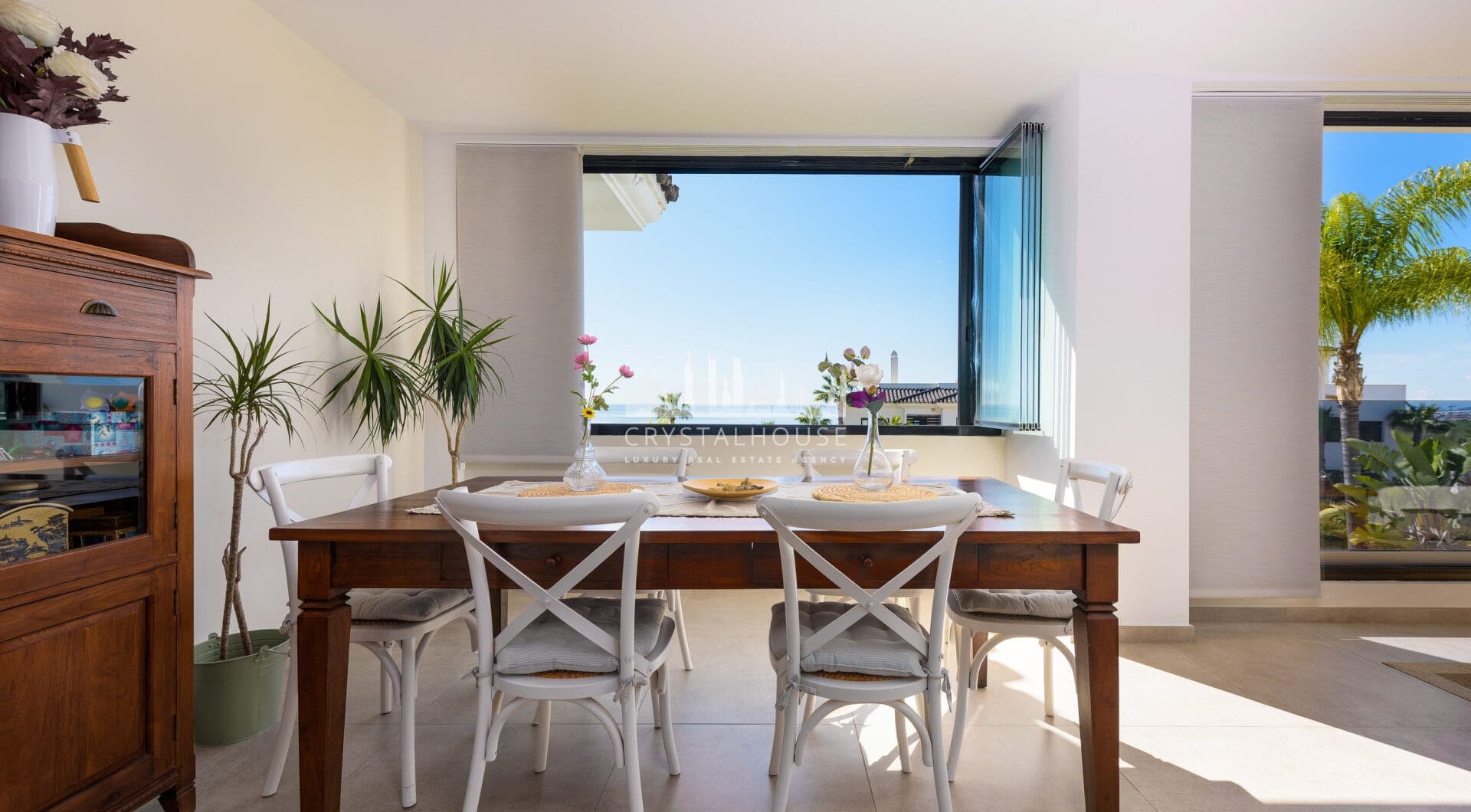 Luxury apartment in Mirador Estepona Hills Phase I, Costa del Sol.