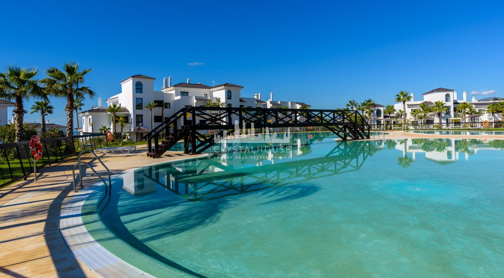 Luxury apartment in Mirador Estepona Hills Phase I, Costa del Sol.