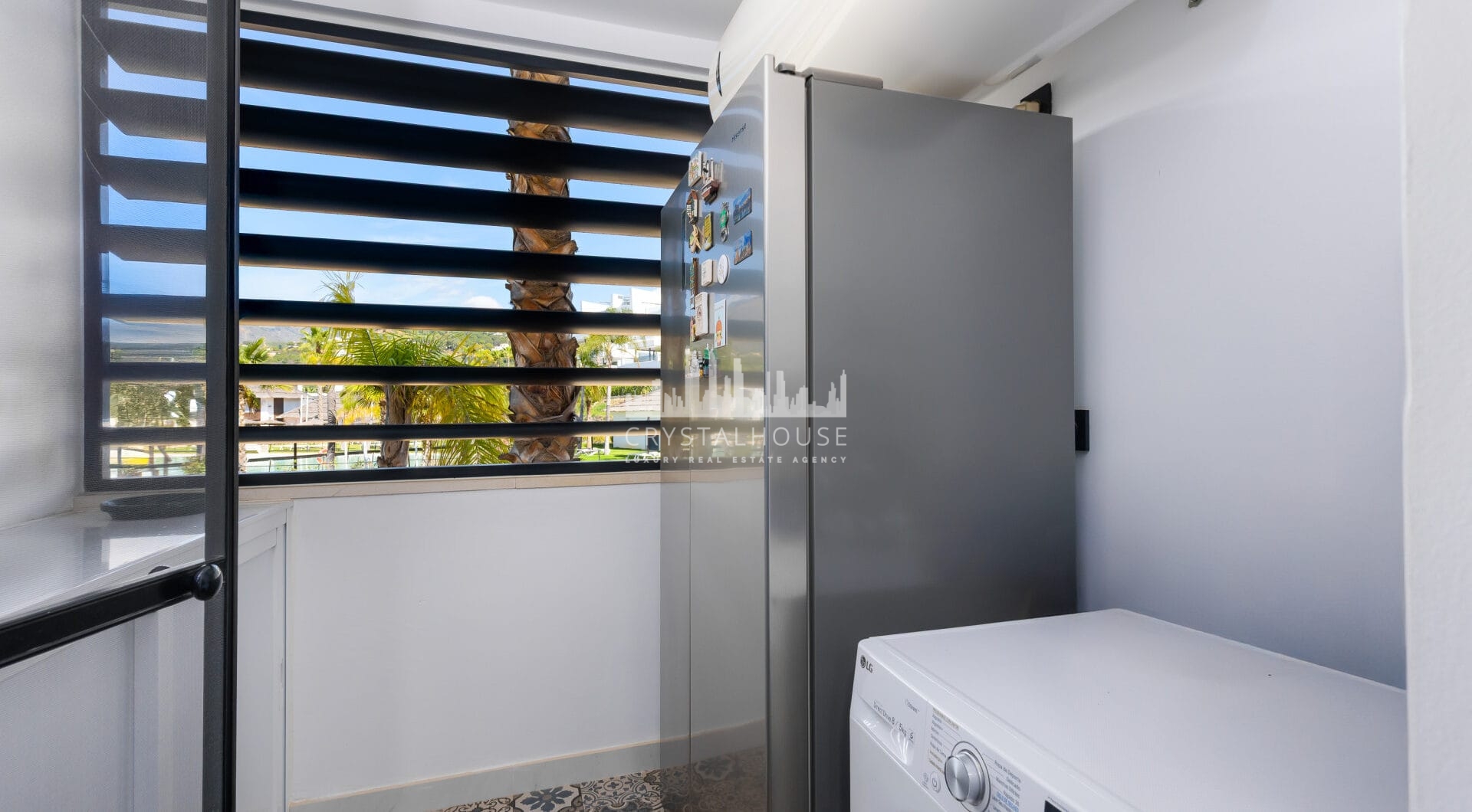 Luxury apartment in Mirador Estepona Hills Phase I, Costa del Sol.