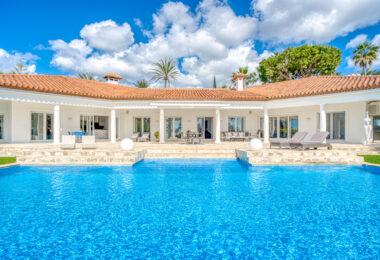 Beautiful, south facing four bedroom Villa located in the sought after area of Hacienda Las Chapas, Marbella