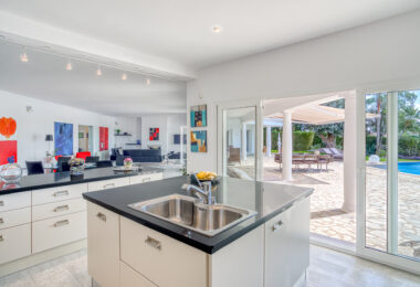 Beautiful, south facing four bedroom Villa located in the sought after area of Hacienda Las Chapas, Marbella