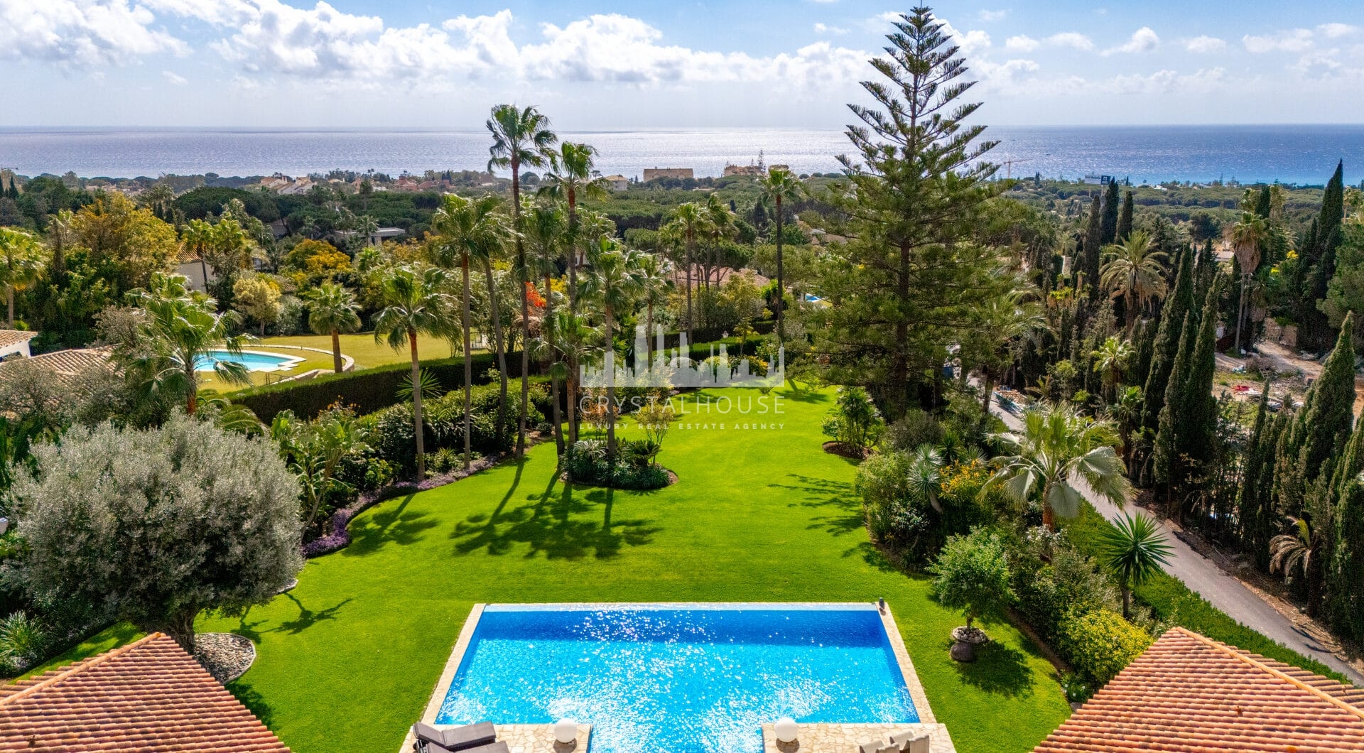 Beautiful, south facing four bedroom Villa located in the sought after area of Hacienda Las Chapas, Marbella