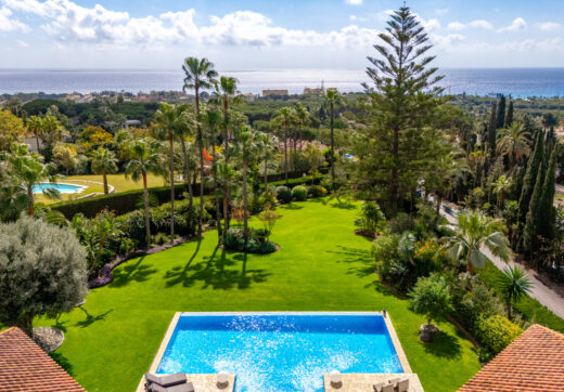 Beautiful, south facing four bedroom Villa located in the sought after area of Hacienda Las Chapas, Marbella