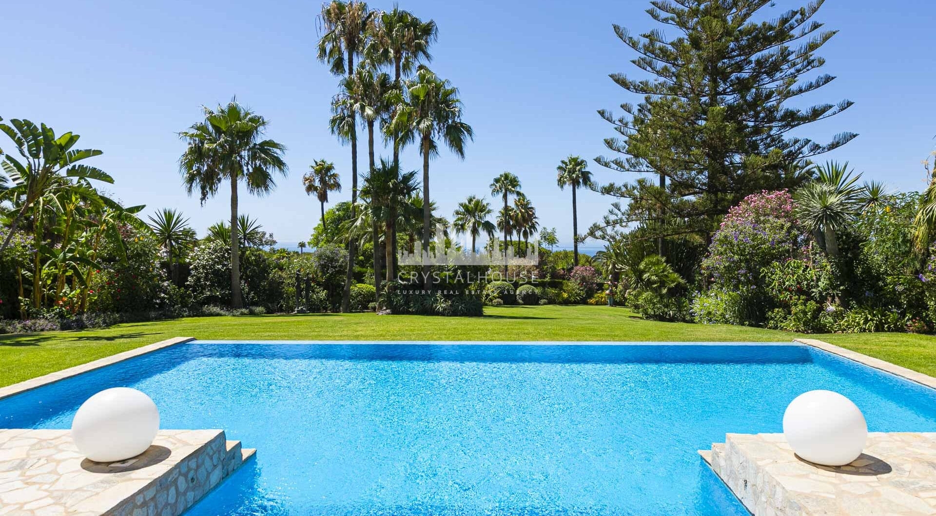 Beautiful, south facing four bedroom Villa located in the sought after area of Hacienda Las Chapas, Marbella