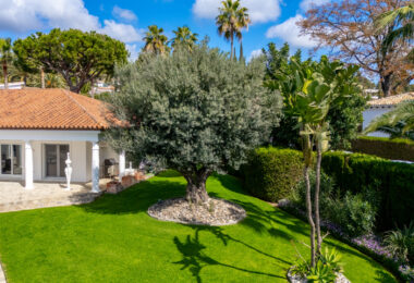 Beautiful, south facing four bedroom Villa located in the sought after area of Hacienda Las Chapas, Marbella