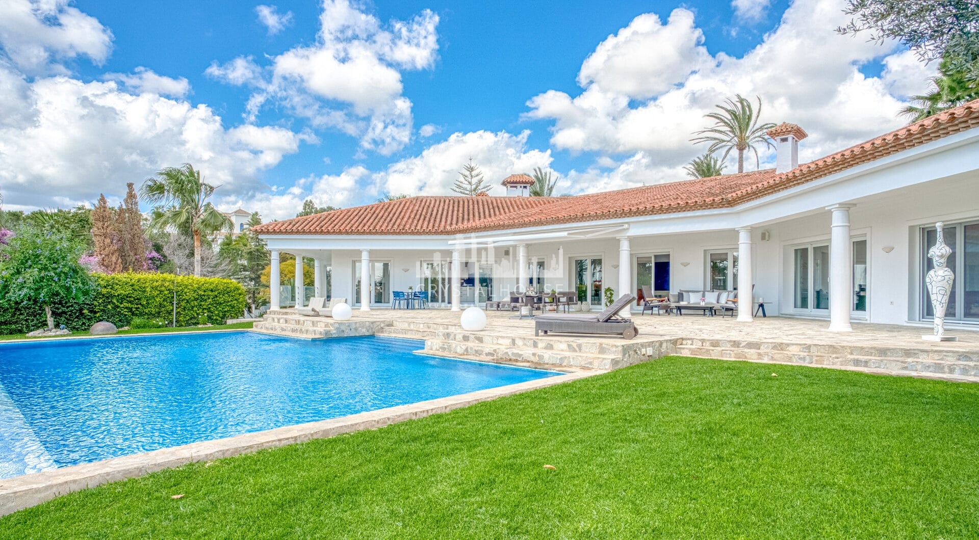 Beautiful, south facing four bedroom Villa located in the sought after area of Hacienda Las Chapas, Marbella