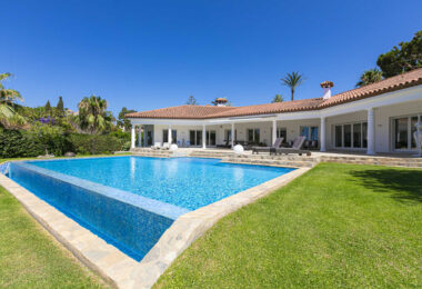 Beautiful, south facing four bedroom Villa located in the sought after area of Hacienda Las Chapas, Marbella