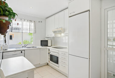 Exclusive Two-Bedroom South-Facing Apartment with Sea Views in La Herradura, Marbella