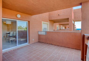 Lovely two bedroom, south west facing apartment in La Reserva de Marbella; with sea views