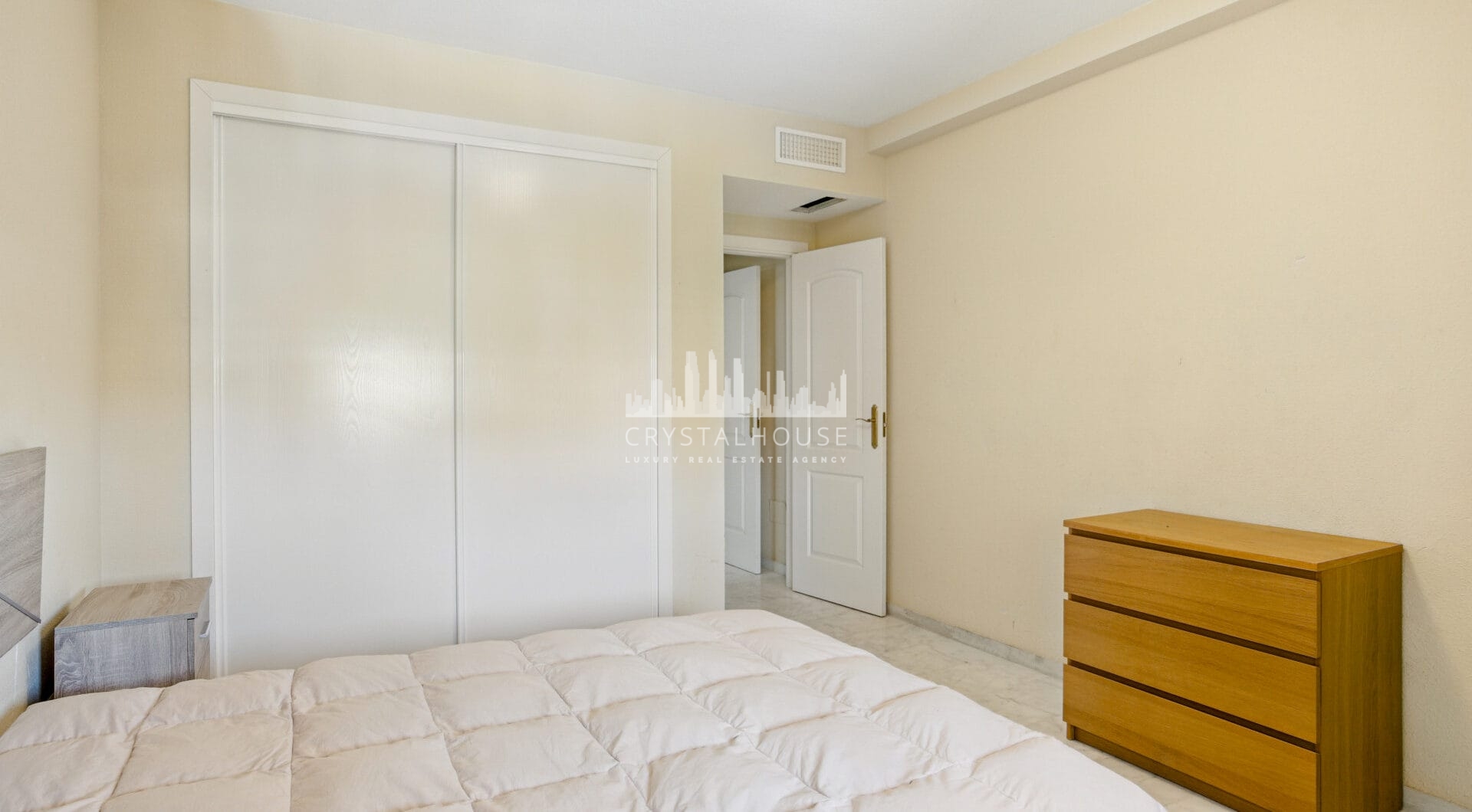 Lovely two bedroom, south west facing apartment in La Reserva de Marbella; with sea views