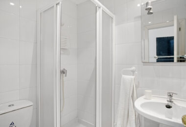 Spacious Three Bedroom, South-Facing Ground Floor Apartment in La Herradura, Marbella
