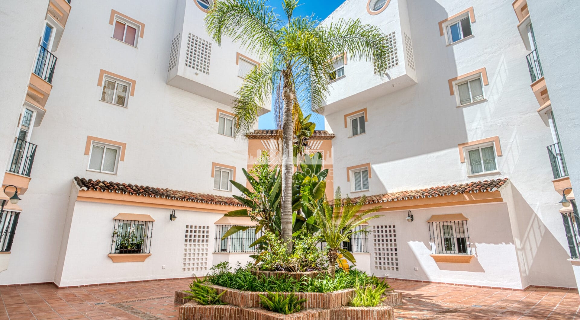 Spacious Three Bedroom, South-Facing Ground Floor Apartment in La Herradura, Marbella