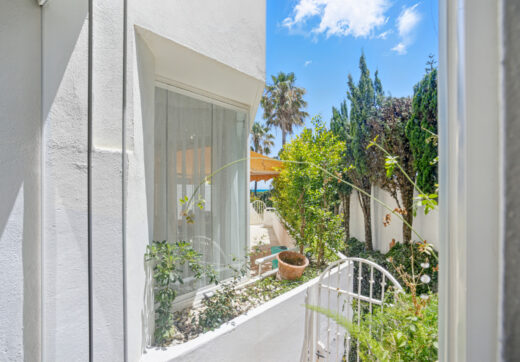 Spacious Three Bedroom, South-Facing Ground Floor Apartment in La Herradura, Marbella
