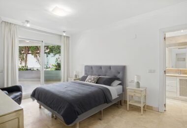 Spacious Three Bedroom, South-Facing Ground Floor Apartment in La Herradura, Marbella