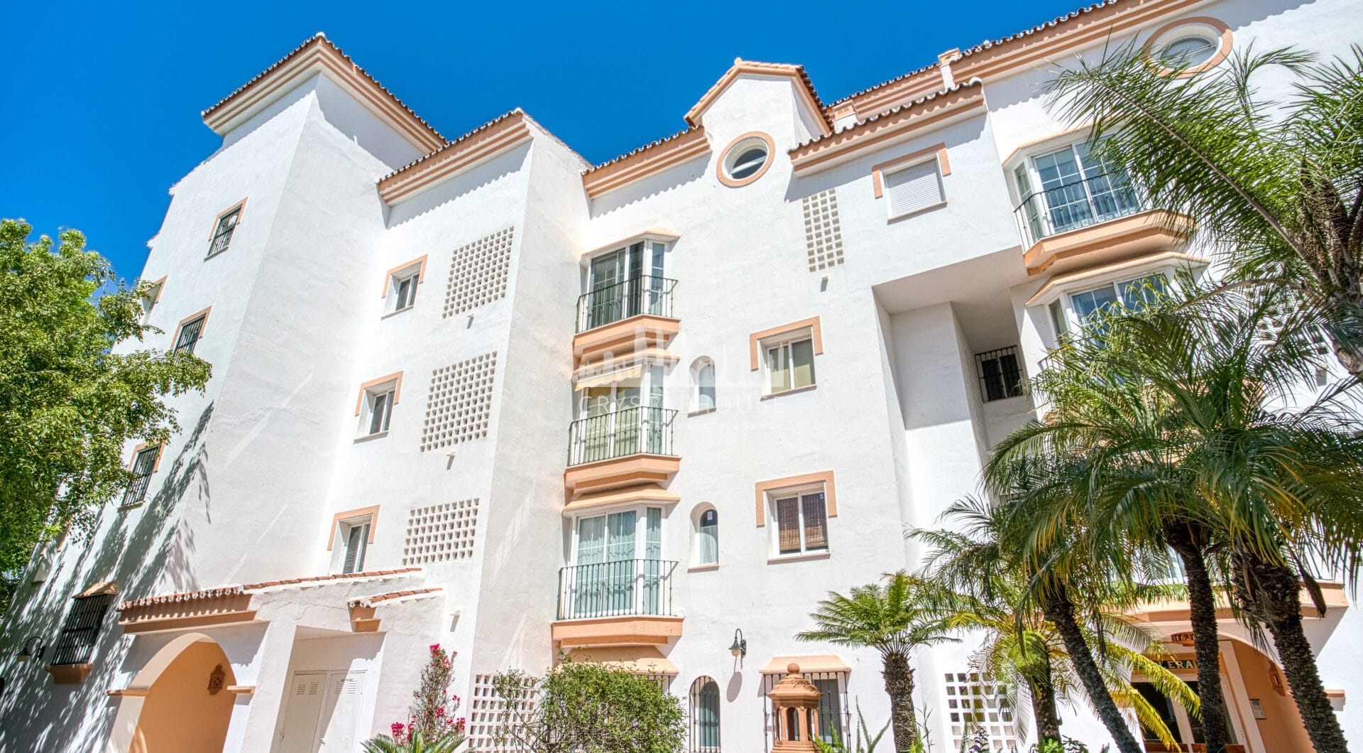 Spacious Three Bedroom, South-Facing Ground Floor Apartment in La Herradura, Marbella
