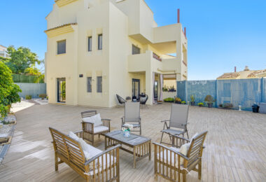 Spacious three bedroom, south west facing apartment in the gated community Ribera Luar, Estepona with large private garden