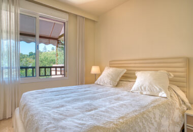 Lovely three bedroom apartment located in the heart of the Golden Mile of Marbella, Costa Nagüeles III