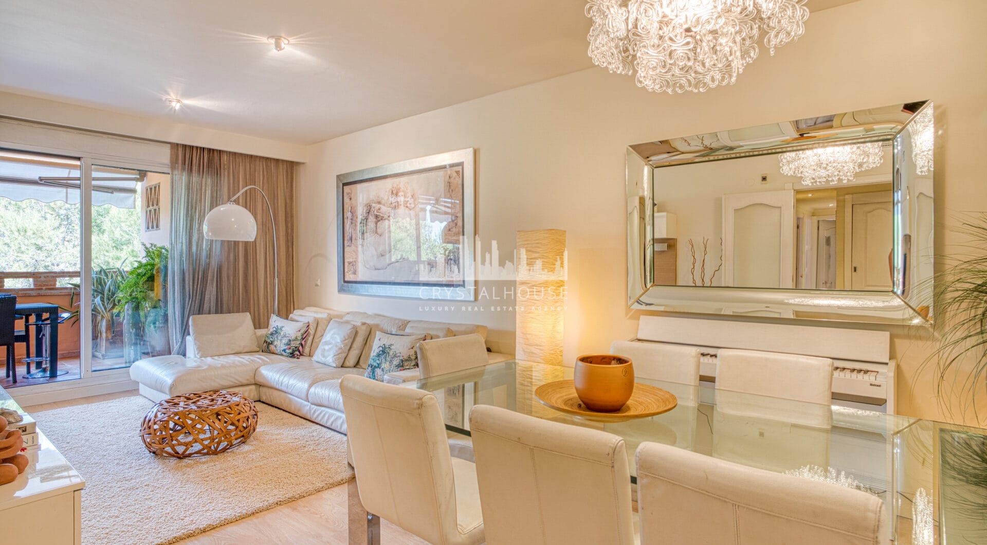 Lovely three bedroom apartment located in the heart of the Golden Mile of Marbella, Costa Nagüeles III