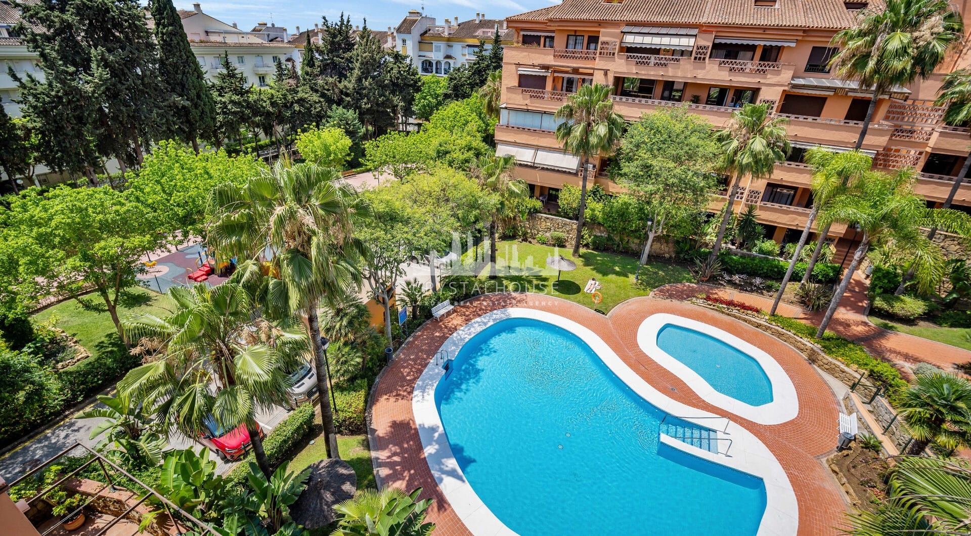 Lovely three bedroom apartment located in the heart of the Golden Mile of Marbella, Costa Nagüeles III