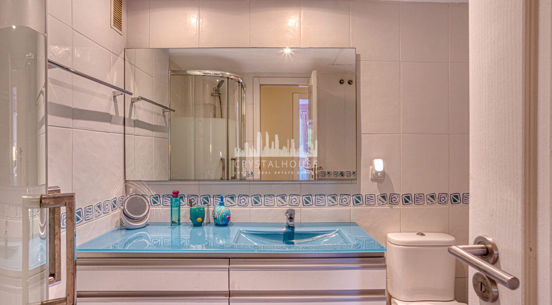 Lovely three bedroom apartment located in the heart of the Golden Mile of Marbella, Costa Nagüeles III