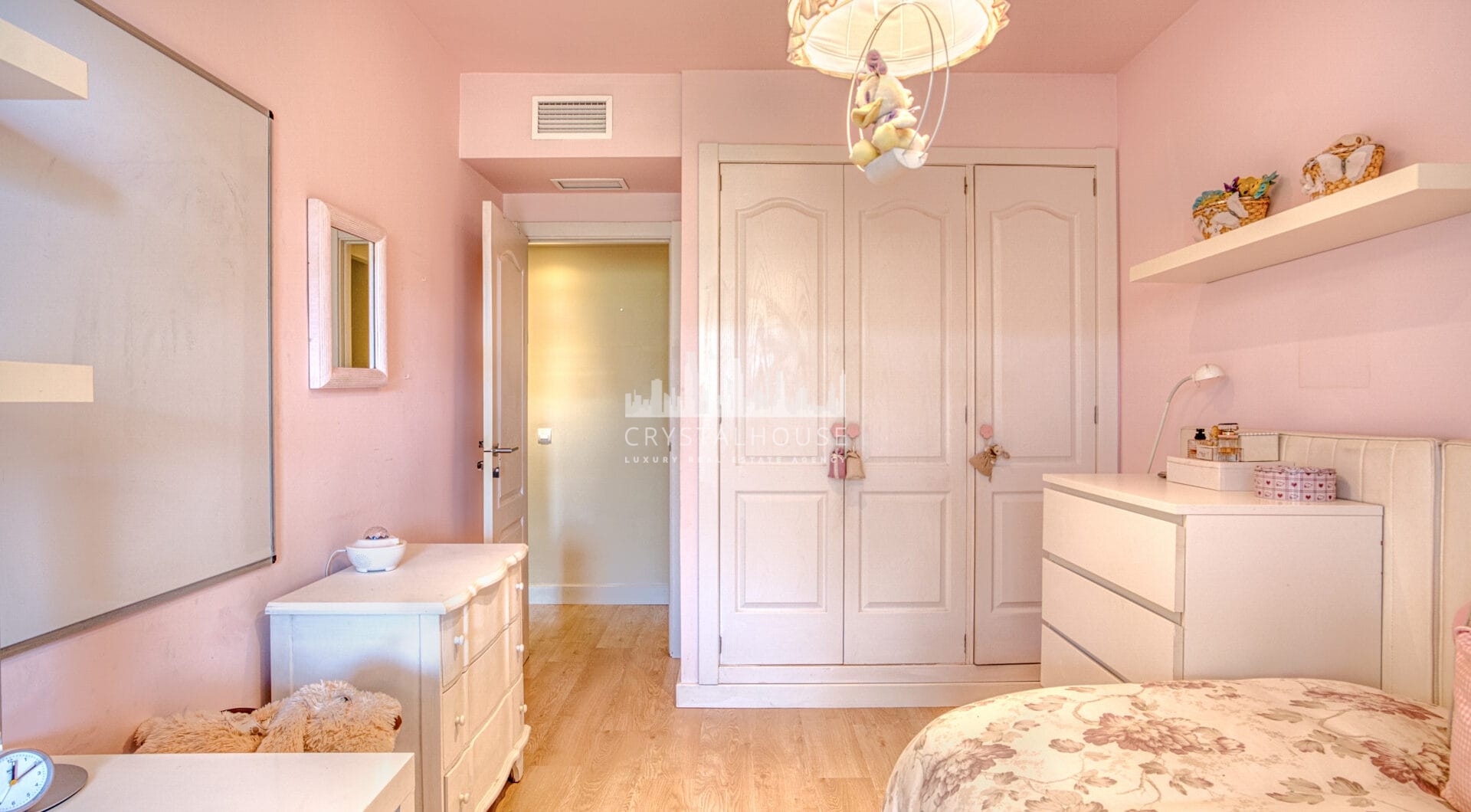 Lovely three bedroom apartment located in the heart of the Golden Mile of Marbella, Costa Nagüeles III