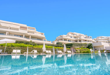 Luxurious four-bedroom duplex penthouse located in a beachfront community on Marbella’s prestigious New Golden Mile with sea views