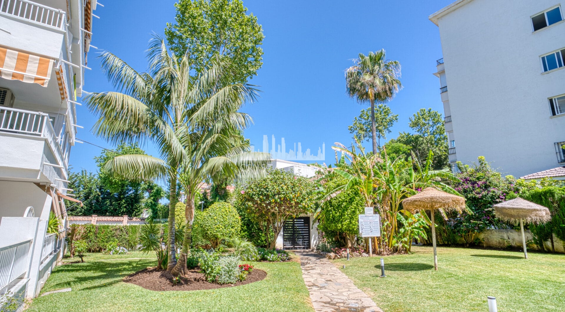 Fully Renovated, One Bedroom Apartment in Río Verde, On Marbella´s prestigious Golden Mile