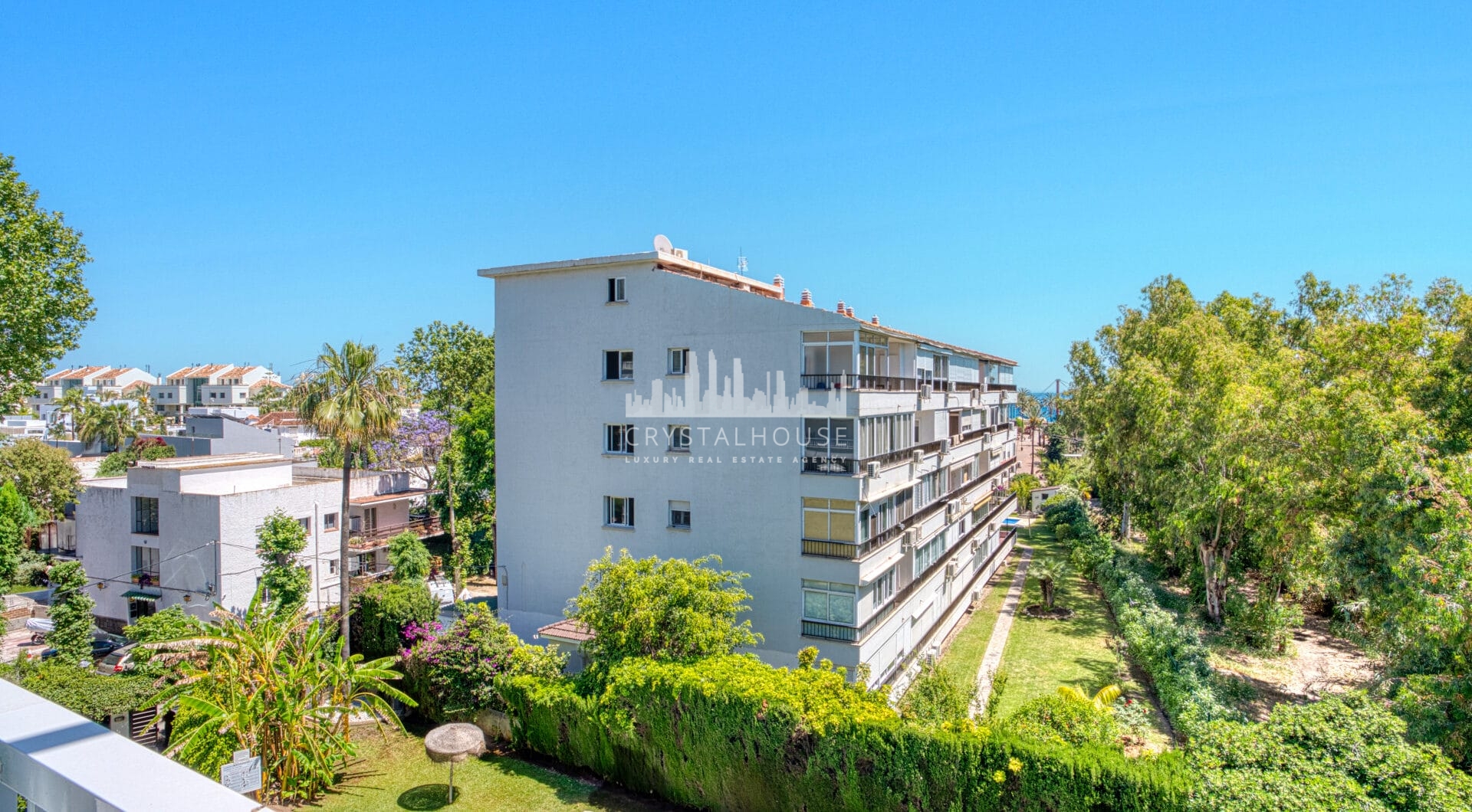 Fully Renovated, One Bedroom Apartment in Río Verde, On Marbella´s prestigious Golden Mile