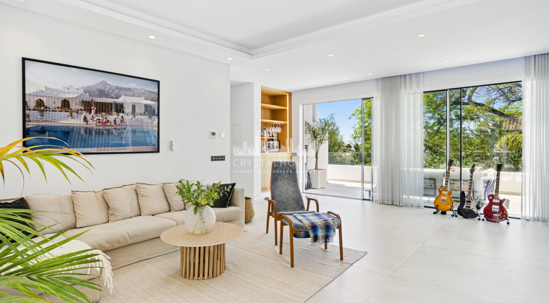 Modern, south facing six bedroom villa with sea views located in Nueva Andalucia, Marbella