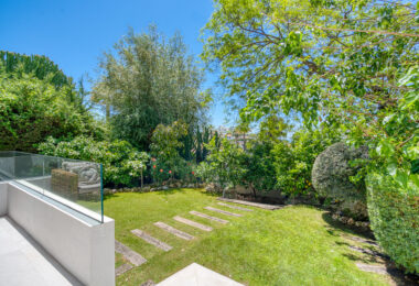 Modern, south facing six bedroom villa with sea views located in Nueva Andalucia, Marbella