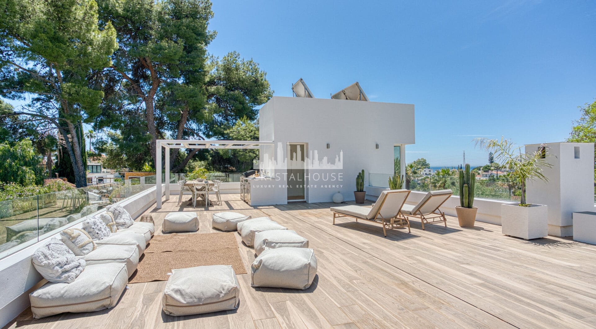Modern, south facing six bedroom villa with sea views located in Nueva Andalucia, Marbella