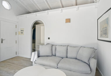Modern, south facing six bedroom villa with sea views located in Nueva Andalucia, Marbella