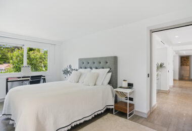 Modern, south facing six bedroom villa with sea views located in Nueva Andalucia, Marbella