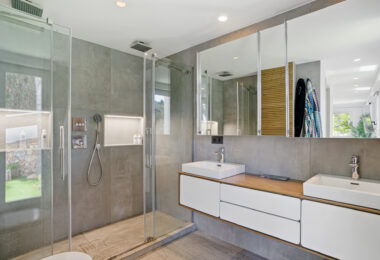 Modern, south facing six bedroom villa with sea views located in Nueva Andalucia, Marbella
