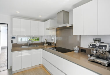 Modern, south facing six bedroom villa with sea views located in Nueva Andalucia, Marbella
