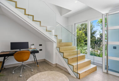 Modern, south facing six bedroom villa with sea views located in Nueva Andalucia, Marbella