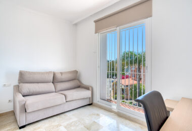 Elegant two bedroom, south west facing townhouse set within an exclusive gated community of Nueva Andalucia, Marbella