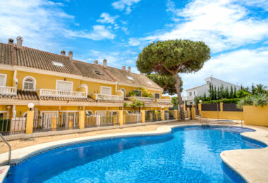 Four bedroom beautifully reformed south facing townhouse in a gated residential community in Calahonda